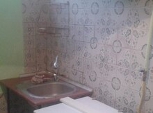 2-otaqlı mənzil kirayə verilir, 28 May m., 50 m²