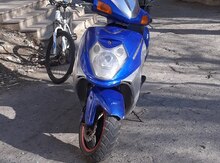 Moped "Kinroad"