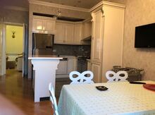 3-otaqlı yeni tikili kirayə verilir, Nizami m., 125 m²