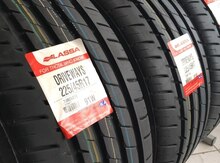 "Lassa Driveways" şinləri 225/45 R17