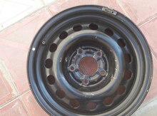 "BMW" diski R15