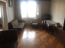 4-otaqlı mənzil kirayə verilir, Bakıxanov qəs., 95 m²