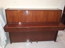 Pianino "Petrof"