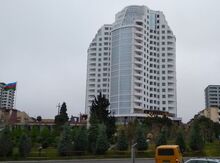 4-otaqlı yeni tikili, E.Akademiyası m., 170 m²