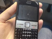"Nokia E5" korpusu