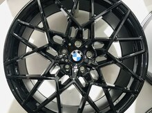 "BMW G30" diskləri R20