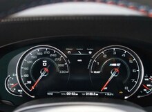 "BMW F90 M5" sürət paneli