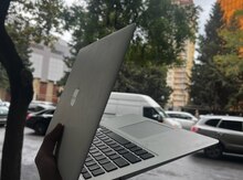 Apple Macbook 2017 