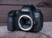 Canon EOS 6D Mark II body