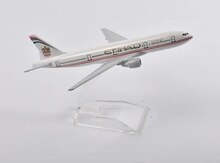 "Aircraft Model- Etıhad Boeing B 777" maketləri