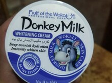 Ağardıcı və nəmləndirici krem "Donkey Milk"