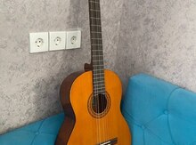 Gitara "Yamaha c40"