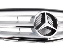 "Mercedes 204 " radiator barmaqlığı
