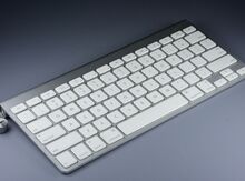 "Apple" klaviaturası