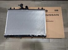 "Nissan Tiida" su radiatoru 