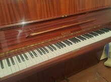Piano "RONISCH"