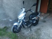 Moped, 2023 il