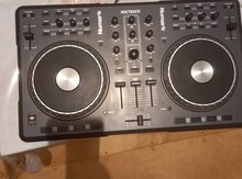 DJ controller "Numark Mixtrack"