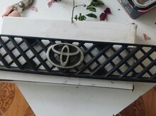 "Toyota Rav 4" radiator barmaqlığı