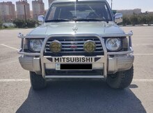 Mitsubishi Pajero, 1992 il