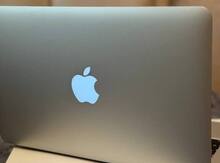 Apple Macbook Air-11 2011