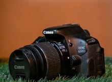 Fotoaparat "CANON EOS 600D EF-S 18-55 |||KIT"