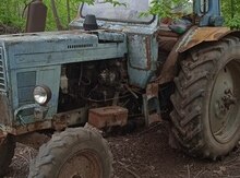 Traktor "Belarus", 1982 il