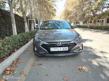 Hyundai Elantra, 2019 il