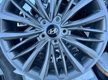 "Hyundai Grandeur" diskləri R18
