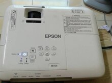 Proyektor "Epson EB-S31"