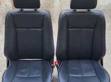 "Mercedes-Benz W210" oturacaqları