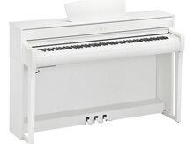 Piano "Yamaha CLAVINOVA CLP 735"