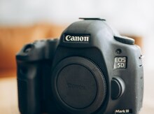 Fotoaparat "Canon 5D mark iii + 50mm f1.4"
