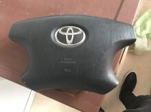 "Toyota Hilux" airbag