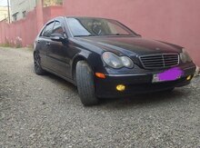 Mercedes 260 SE, 2000 il
