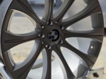 "BMW E60 M5" diski R19