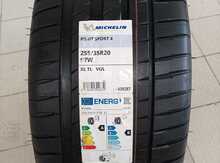 "Michelin Pilot Sport 4" şinləri 255/35 R20