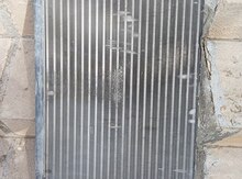 "Volkswagen Passat B7" radiatoru 