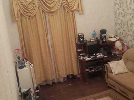 20-ci sahədə 2 otaqlı köhnə tikili mənzil satılır, 50 m², 35 000 AZN, şəkil 2 / 8
