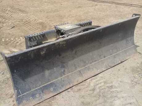 "Bobcat" qoşqusu, 2018 il "Bobcat" qoşqusu, 2018 il