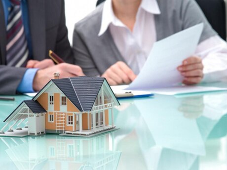 Daşınmaz əmlak agenti/ makler tələb olunur