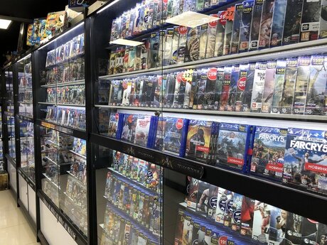 PS4 üçün oyun diskləri