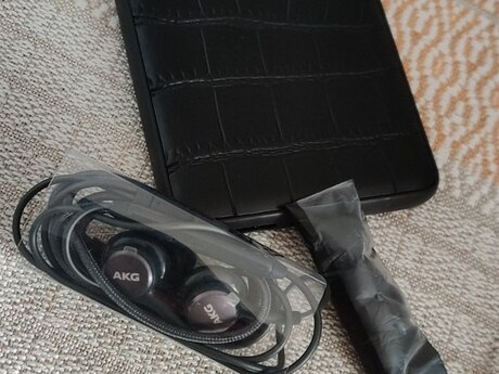 Qulaqlıq "Samsung Galaxy S8 Plus AKG"