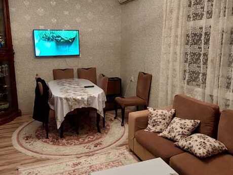Səbaildə 2 otaqlı həyət evi satılır, 65 m², 35 000 AZN, şəkil 2 / 8