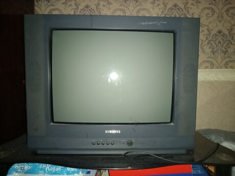 Televizor "Samsung" Televizor "Samsung"