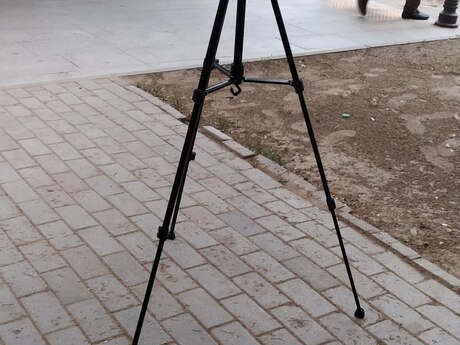 Kamera və telefon üçün ştativ Kamera və telefon üçün ştativ