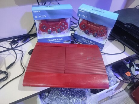 Sony PlayStation 3 Super Slim