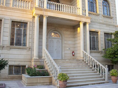 Villa kirayə verilir, Badamdar qəs.