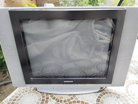 Televizor "Samsung" Televizor "Samsung"