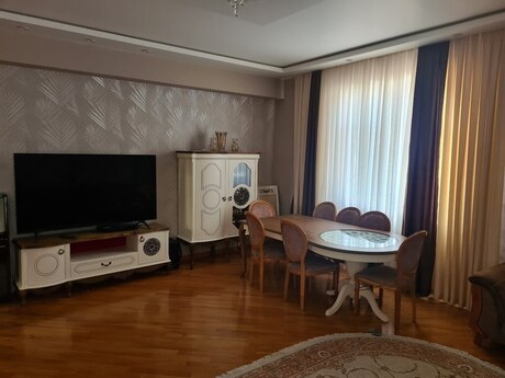 1-otaqlı mənzil kirayə verilir, Gənclik m., 50 m²